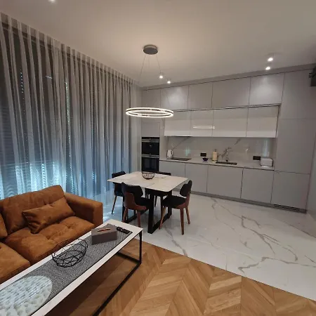 Platinum Z Tarasem 70 M2, 50 M Od Placu Litewskiego